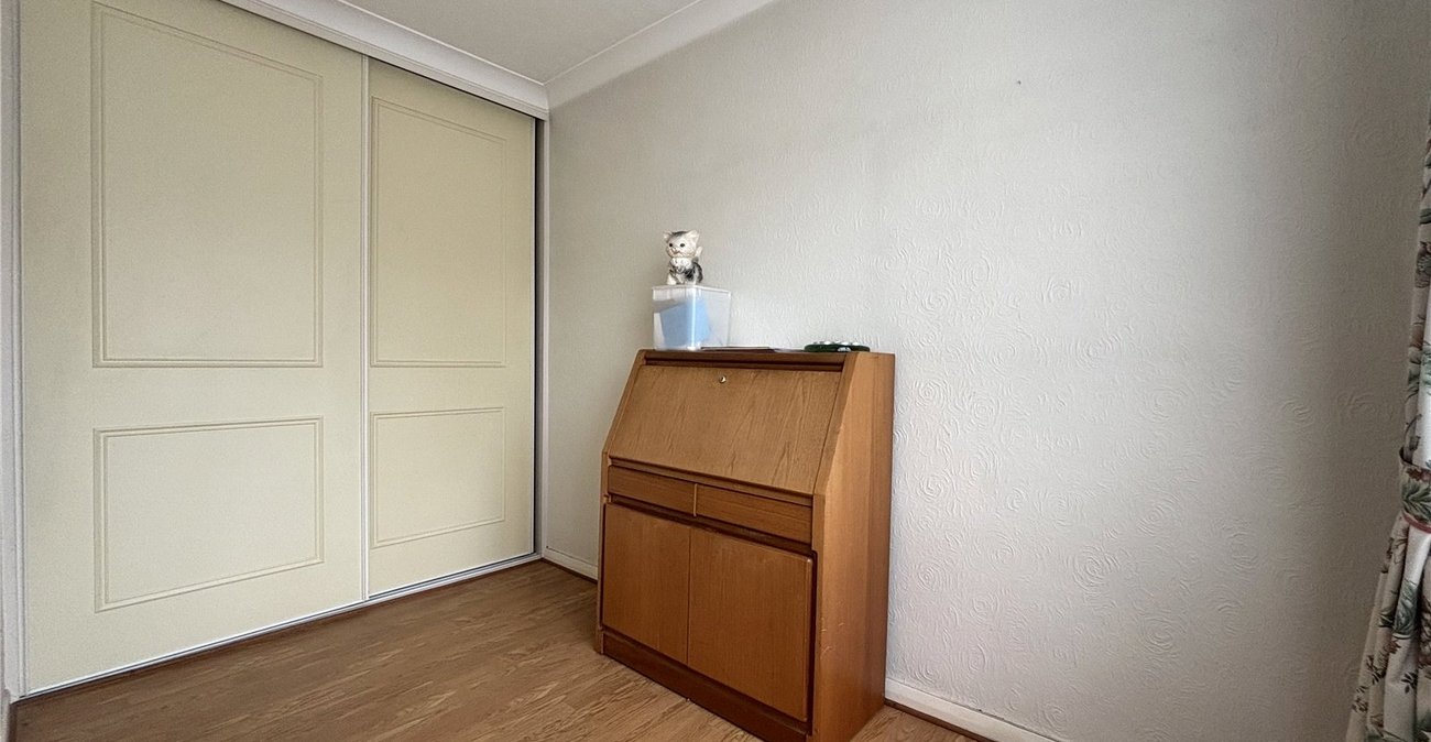 3 bedroom bungalow for sale in Chatham | Robinson Michael & Jackson