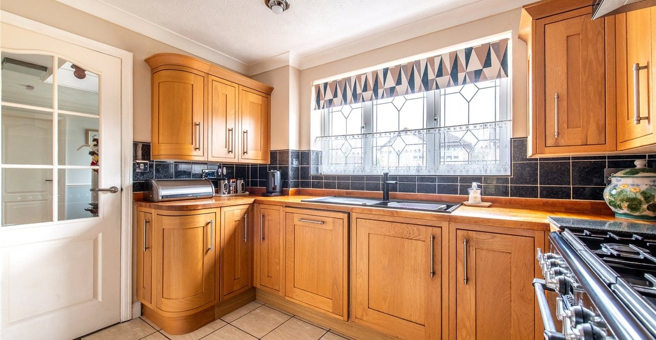 4 bedroom house for sale in Sandling | Robinson Michael & Jackson