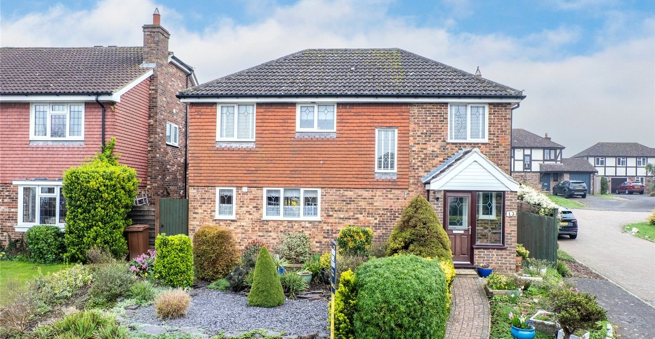 4 bedroom house for sale in Sandling | Robinson Michael & Jackson