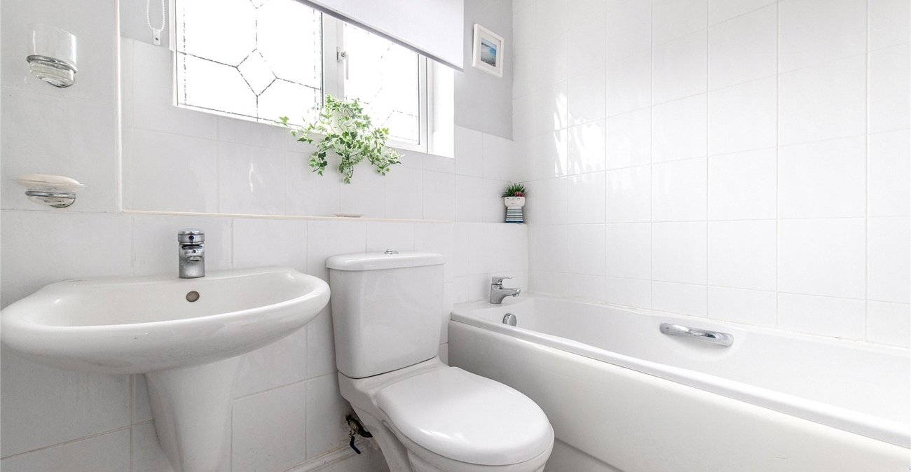 4 bedroom house for sale in Sandling | Robinson Michael & Jackson