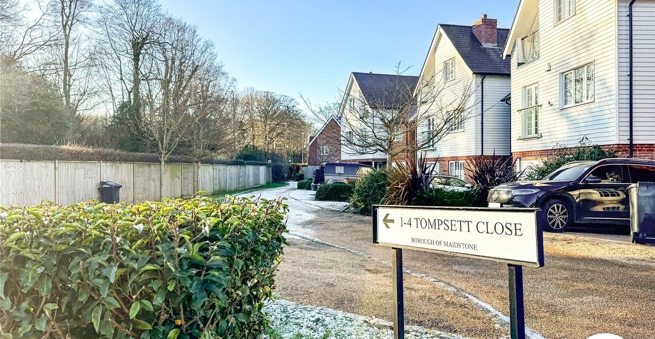 3 bedroom house for sale in Boughton Monchelsea | Robinson Michael & Jackson