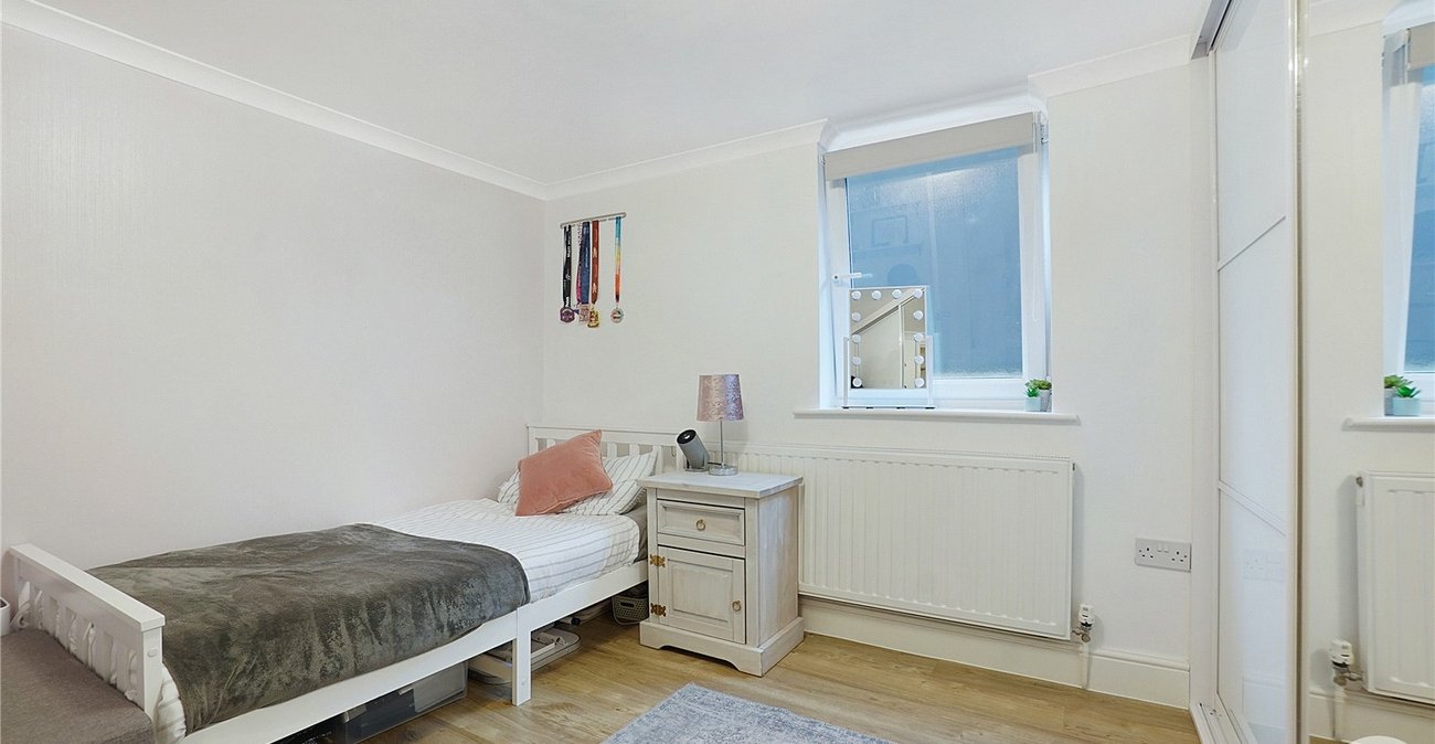 2 bedroom property for sale in Maidstone | Robinson Michael & Jackson