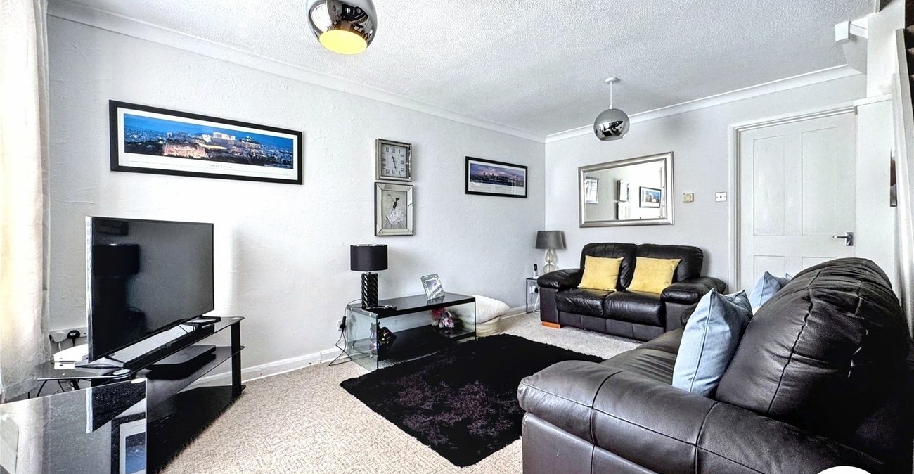 2 bedroom house for sale in Maidstone | Robinson Michael & Jackson
