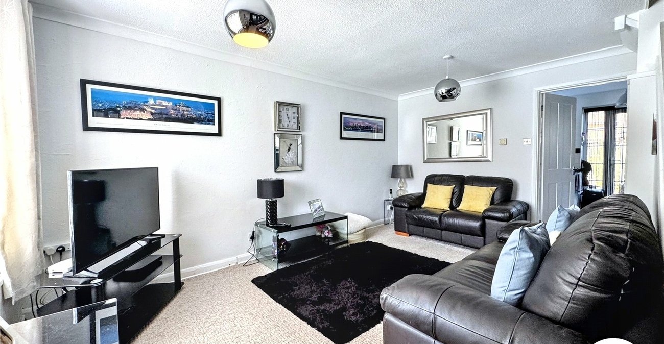 2 bedroom house for sale in Maidstone | Robinson Michael & Jackson