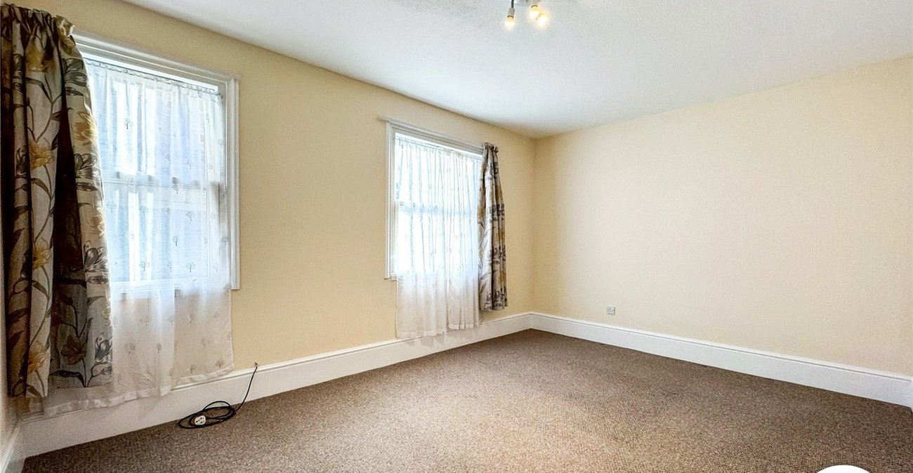 1 bedroom property for sale in Maidstone | Robinson Michael & Jackson