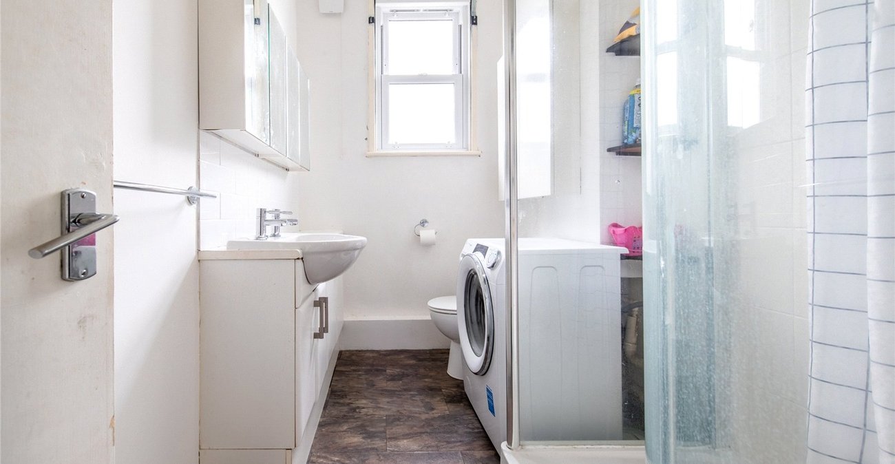 1 bedroom property for sale in Teston | Robinson Michael & Jackson