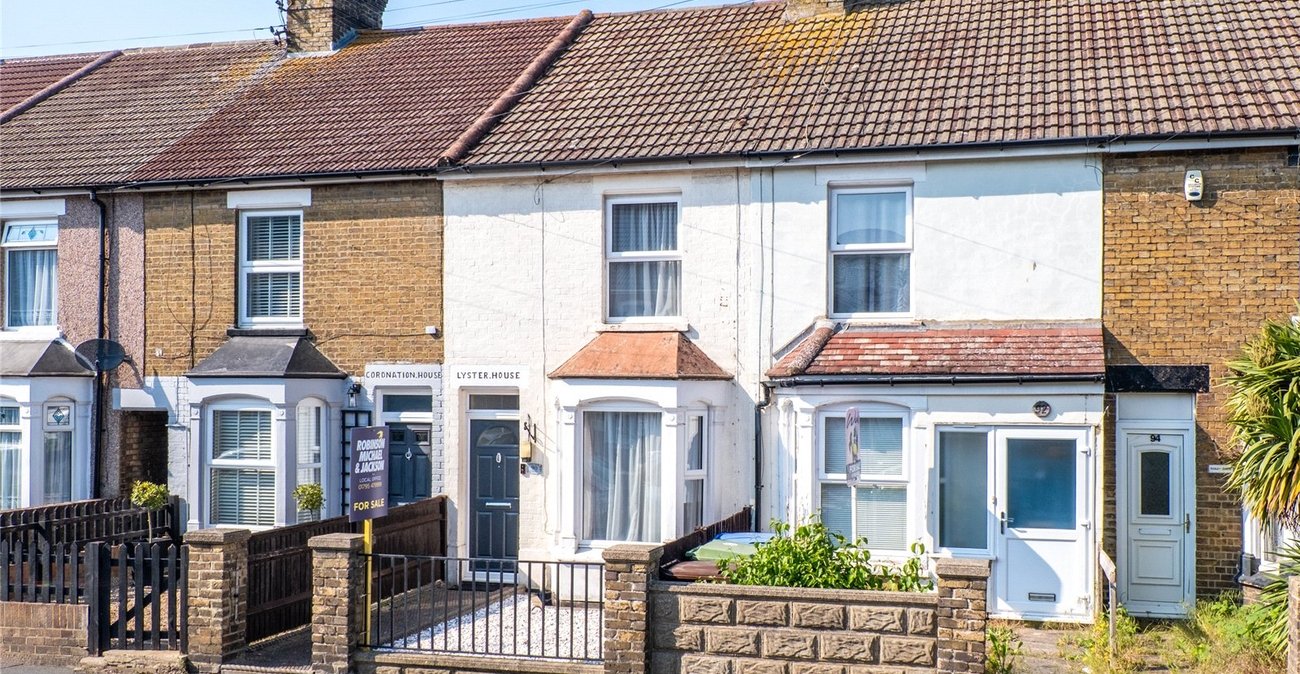 3 bedroom house for sale in Sittingbourne | Robinson Michael & Jackson