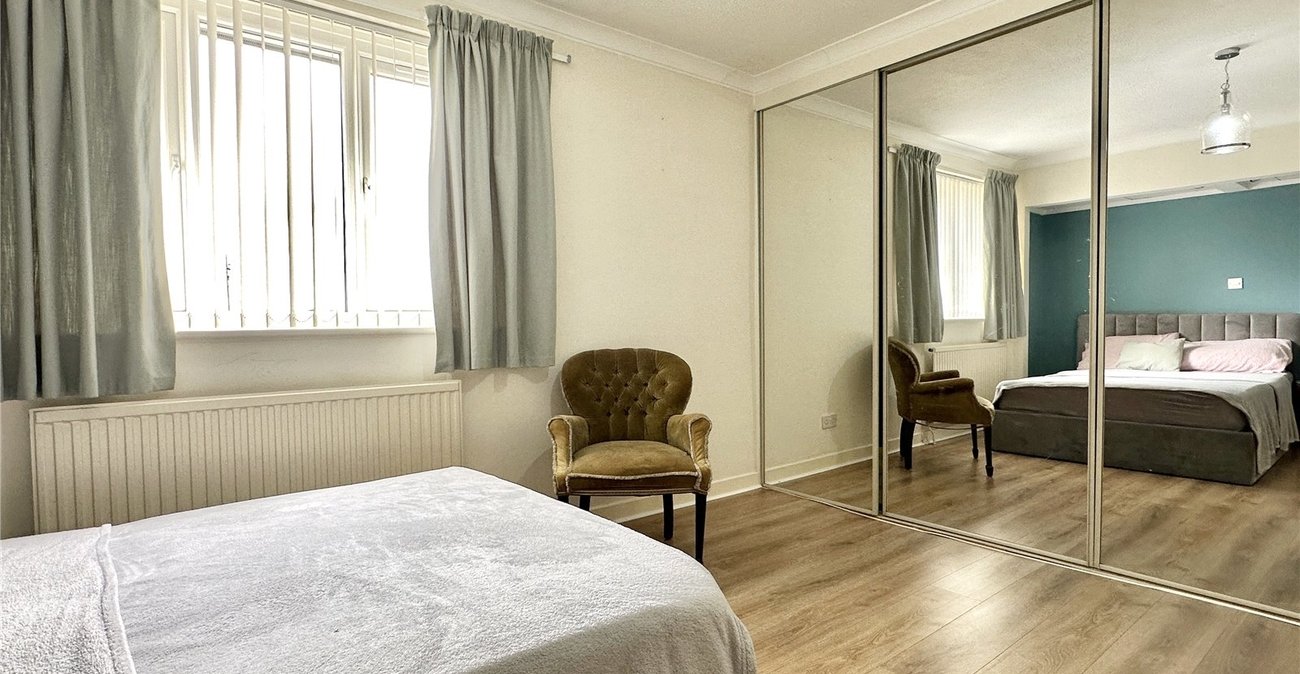 4 bedroom house for sale in Hextable | Robinson Jackson