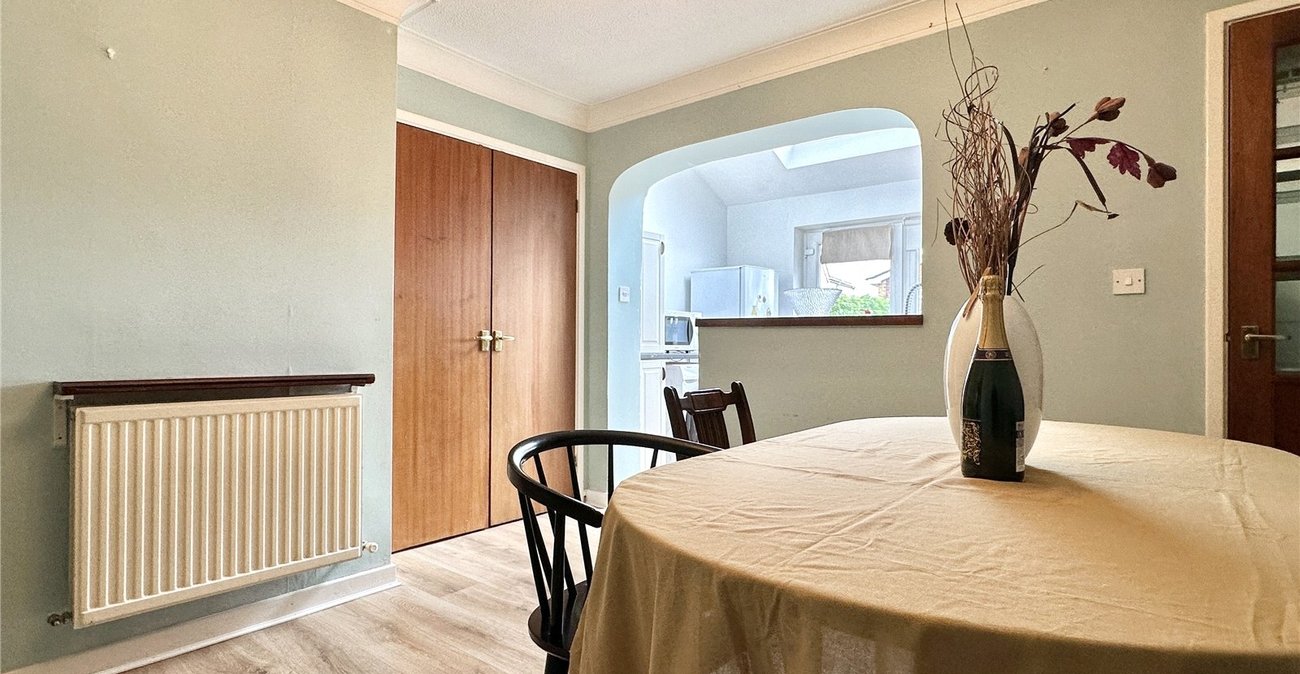 4 bedroom house for sale in Hextable | Robinson Jackson