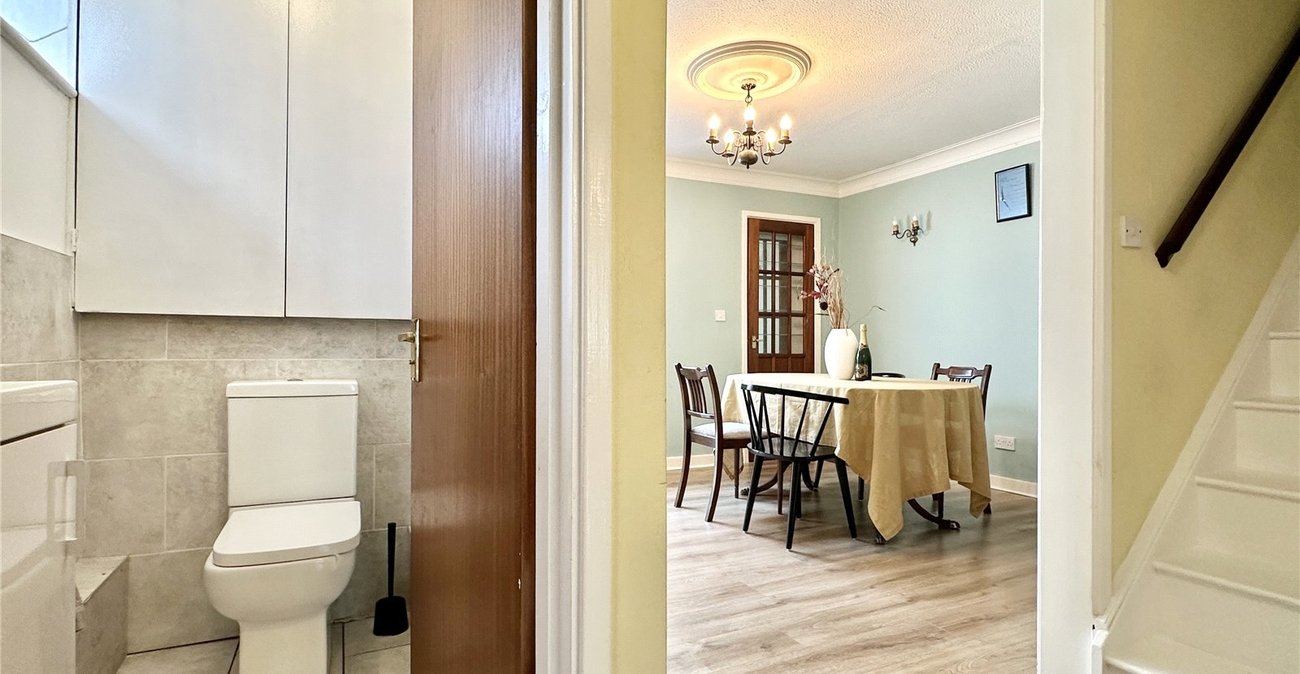 4 bedroom house for sale in Hextable | Robinson Jackson