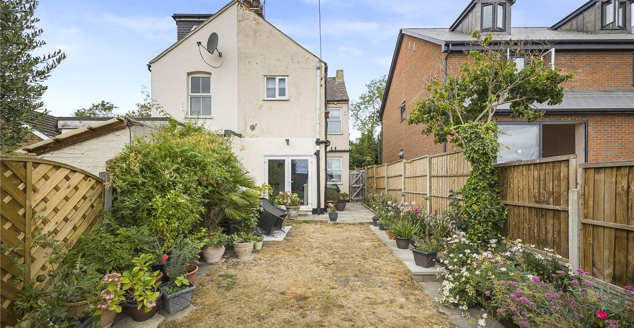 3 bedroom house for sale in Hextable | Robinson Jackson