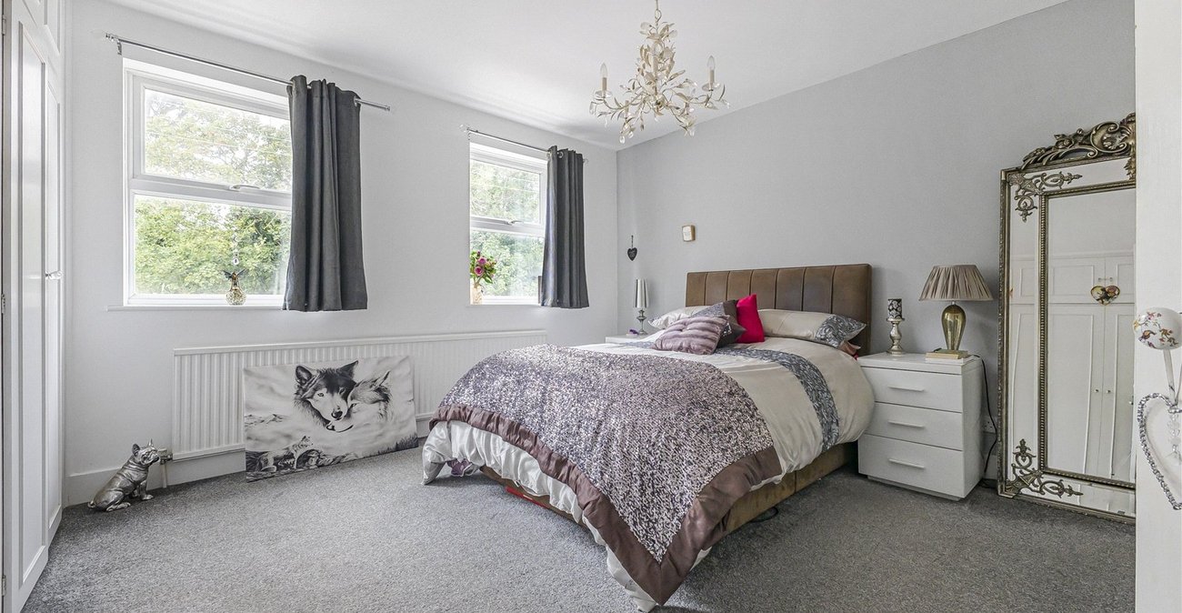 3 bedroom house for sale in Hextable | Robinson Jackson