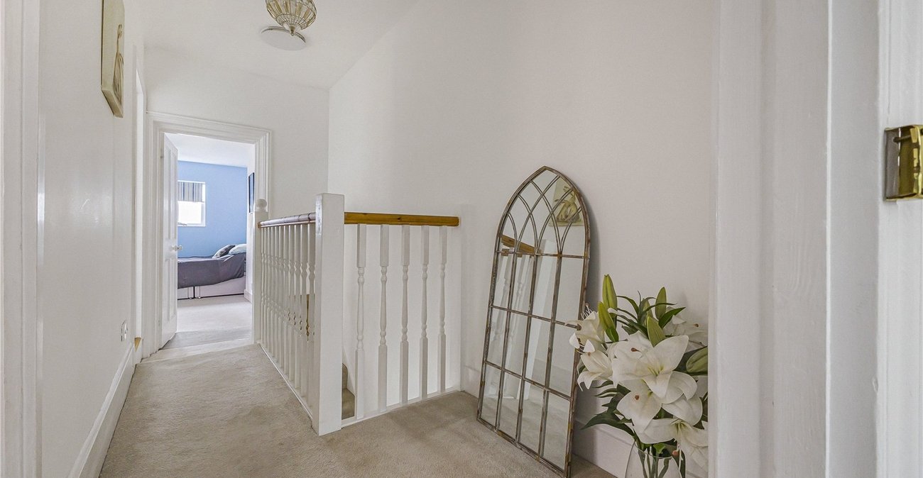 3 bedroom house for sale in Hextable | Robinson Jackson