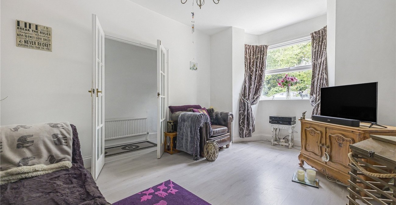 3 bedroom house for sale in Hextable | Robinson Jackson