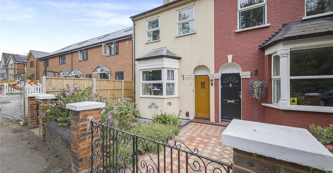 3 bedroom house for sale in Hextable | Robinson Jackson