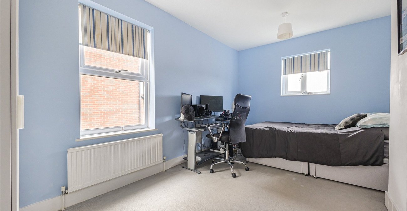 3 bedroom house for sale in Hextable | Robinson Jackson