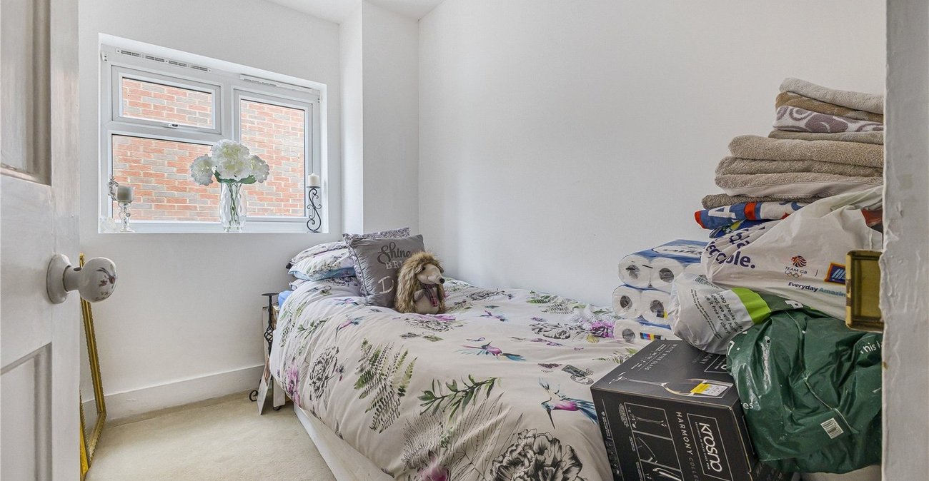 3 bedroom house for sale in Hextable | Robinson Jackson