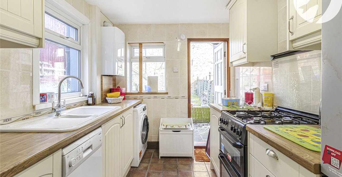 2 bedroom house for sale in Plumstead | Robinson Jackson