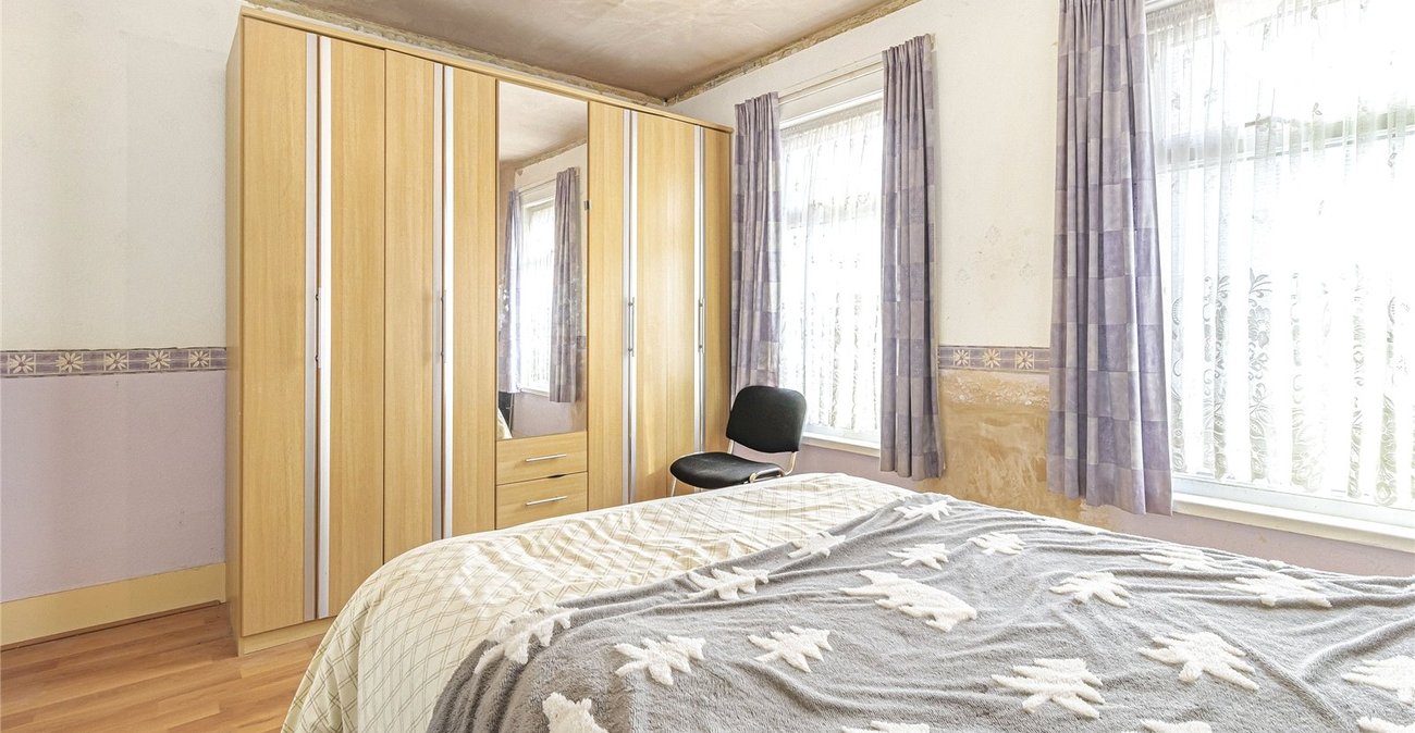 2 bedroom house for sale in Plumstead | Robinson Jackson