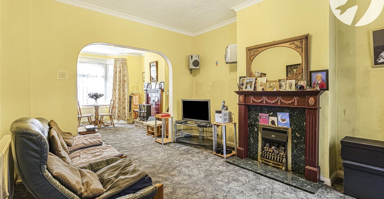 2 bedroom house for sale in Plumstead | Robinson Jackson