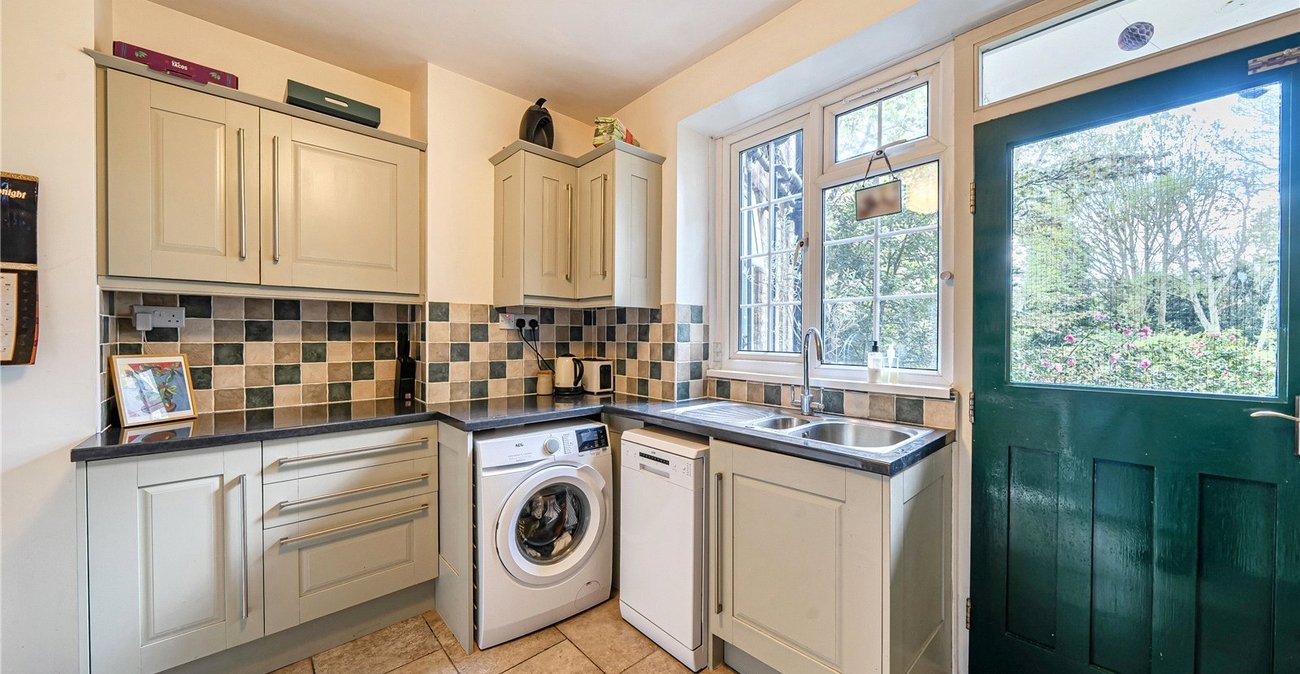 2 bedroom property for sale in Crystal Palace Park Road | Robinson Jackson