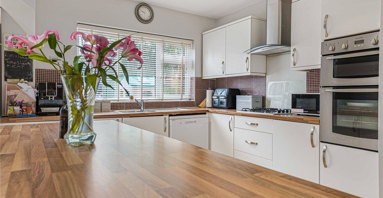 4 bedroom house for sale in Welling | Robinson Jackson