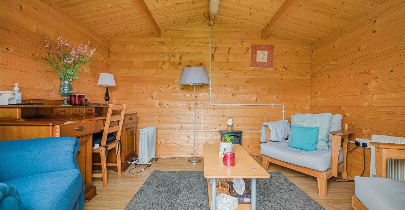 4 bedroom house for sale in Welling | Robinson Jackson