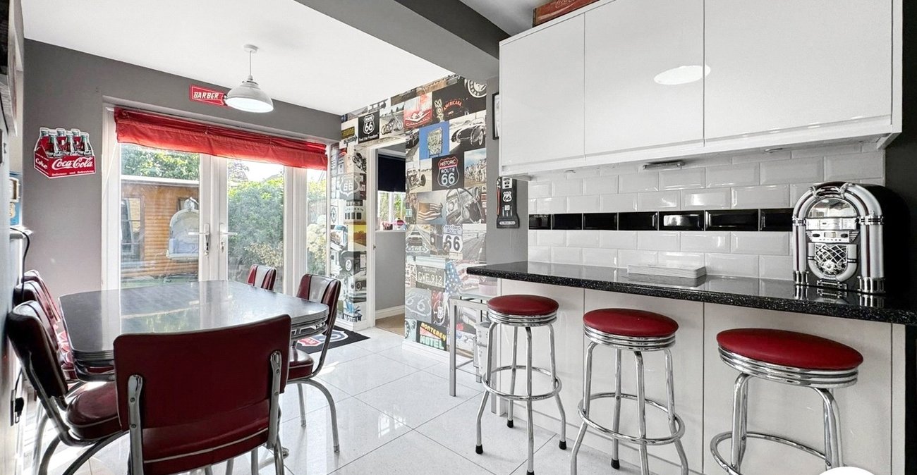 4 bedroom house for sale in Sittingbourne | Robinson Michael & Jackson
