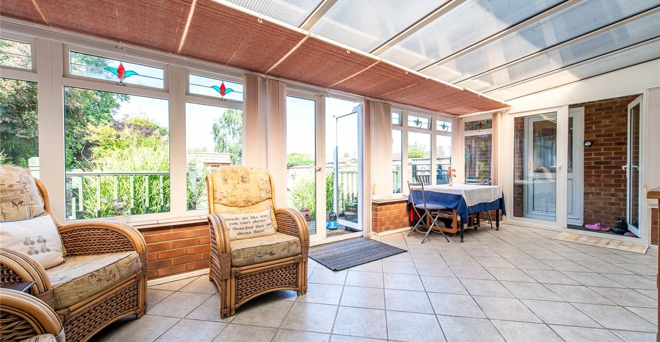 3 bedroom bungalow for sale in Cliffe Woods | Robinson Michael & Jackson