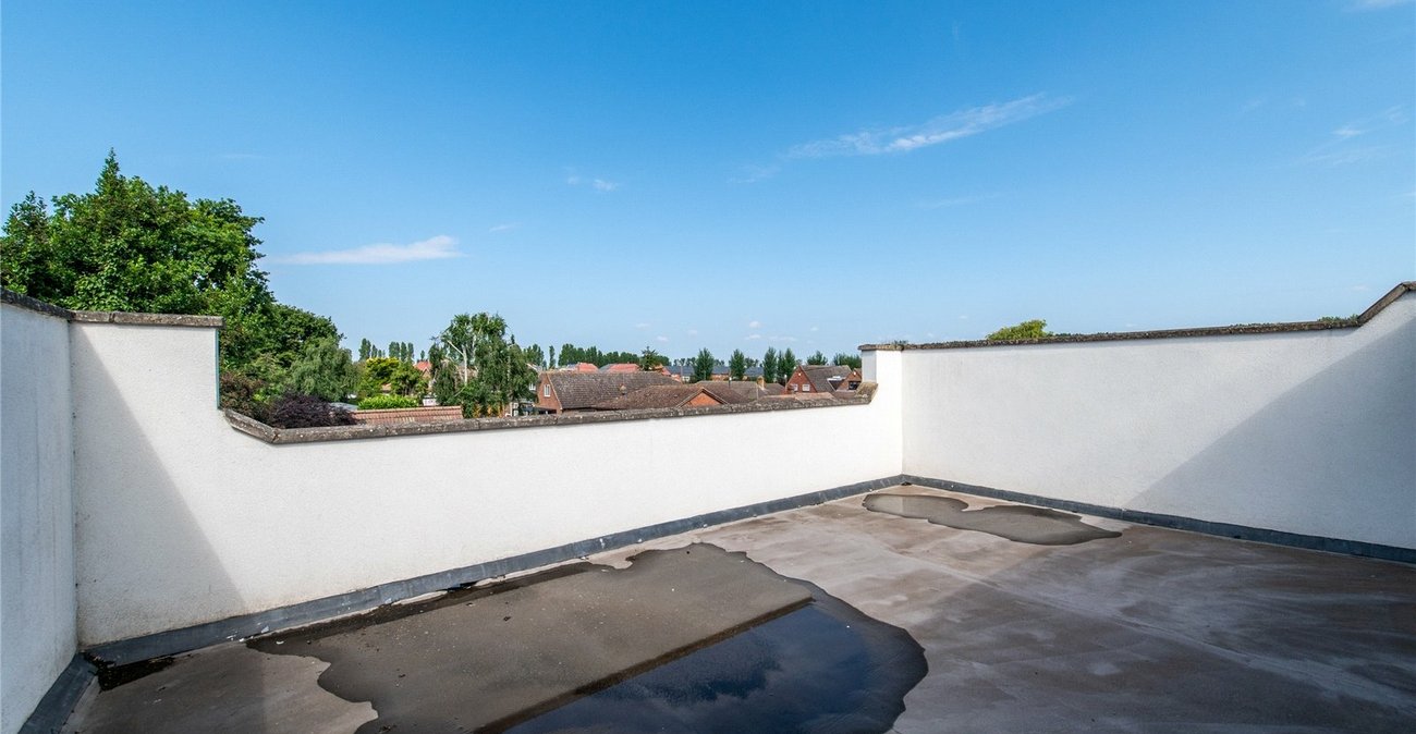 3 bedroom bungalow for sale in Cliffe Woods | Robinson Michael & Jackson