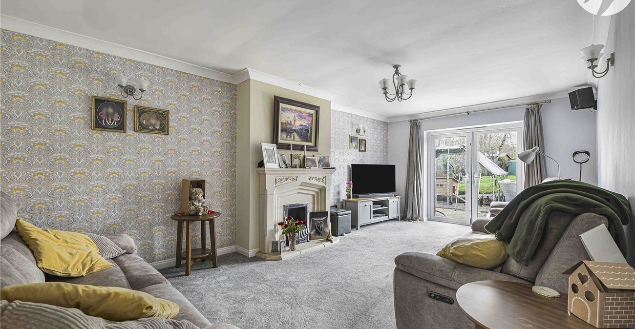 3 bedroom house for sale in Cliffe Woods | Robinson Michael & Jackson