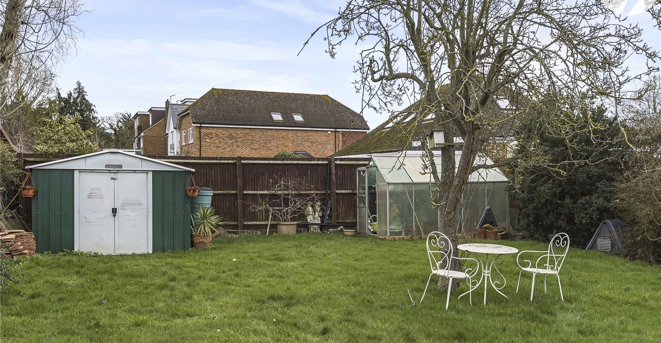 3 bedroom house for sale in Cliffe Woods | Robinson Michael & Jackson