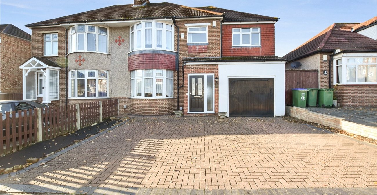 4 bedroom house for sale in Bexleyheath | Robinson Jackson