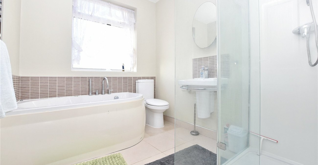 4 bedroom house for sale in Bexleyheath | Robinson Jackson