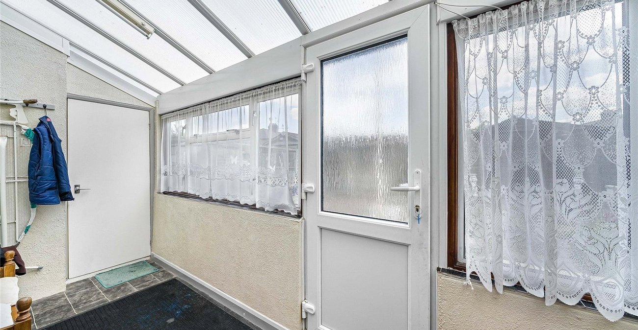 3 bedroom house for sale in Swanscombe | Robinson Jackson