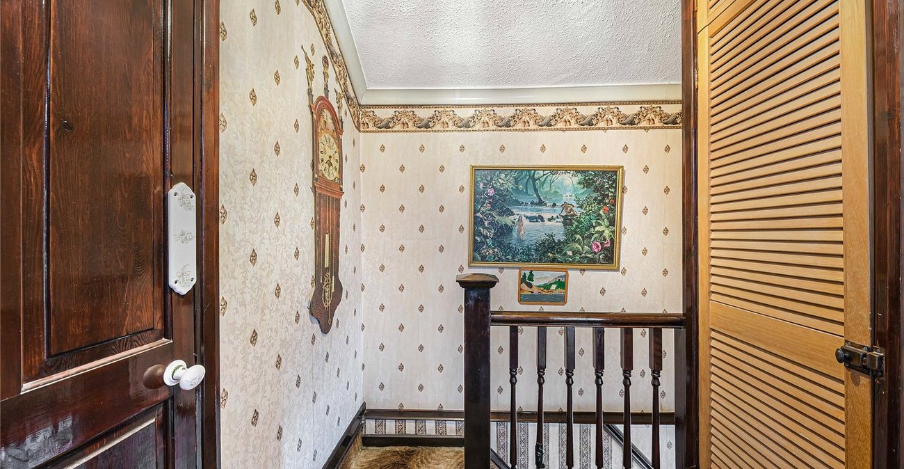 3 bedroom house for sale in Swanscombe | Robinson Jackson