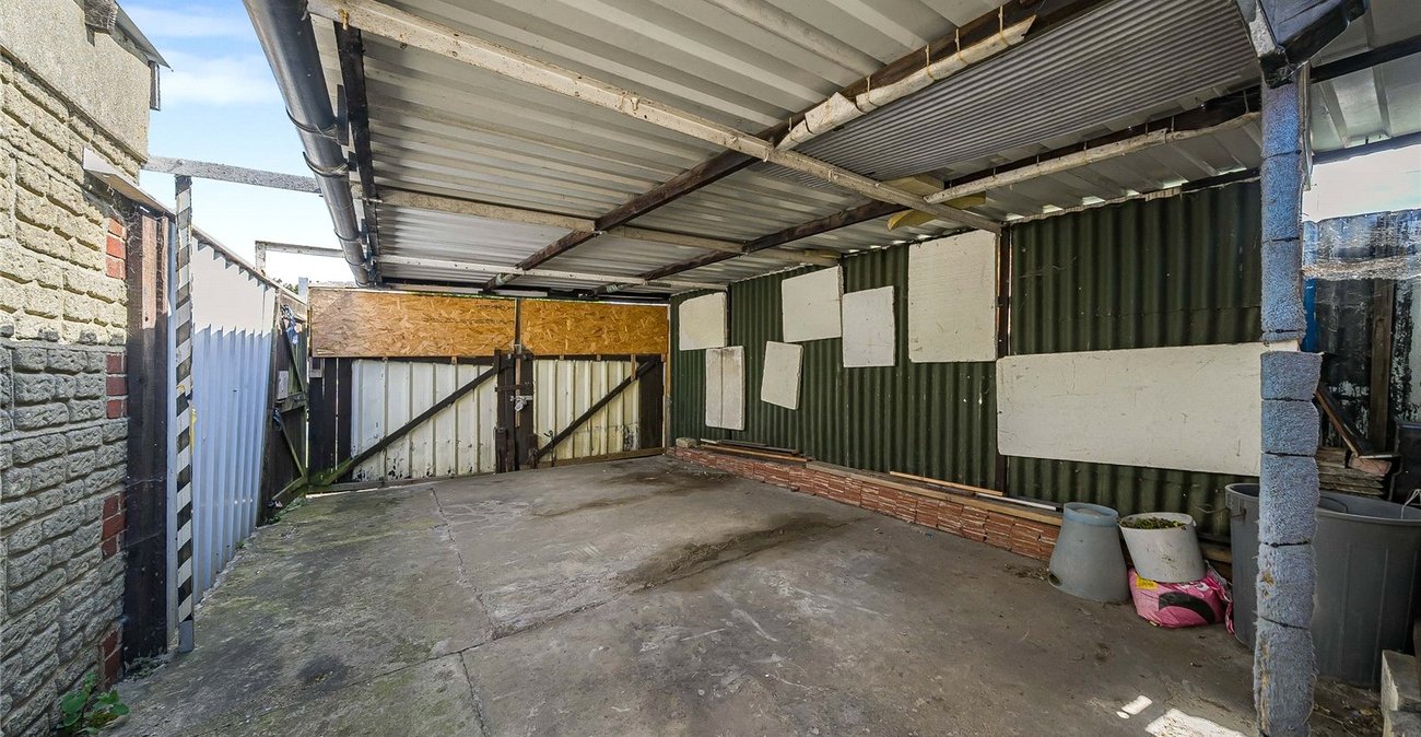 3 bedroom house for sale in Swanscombe | Robinson Jackson