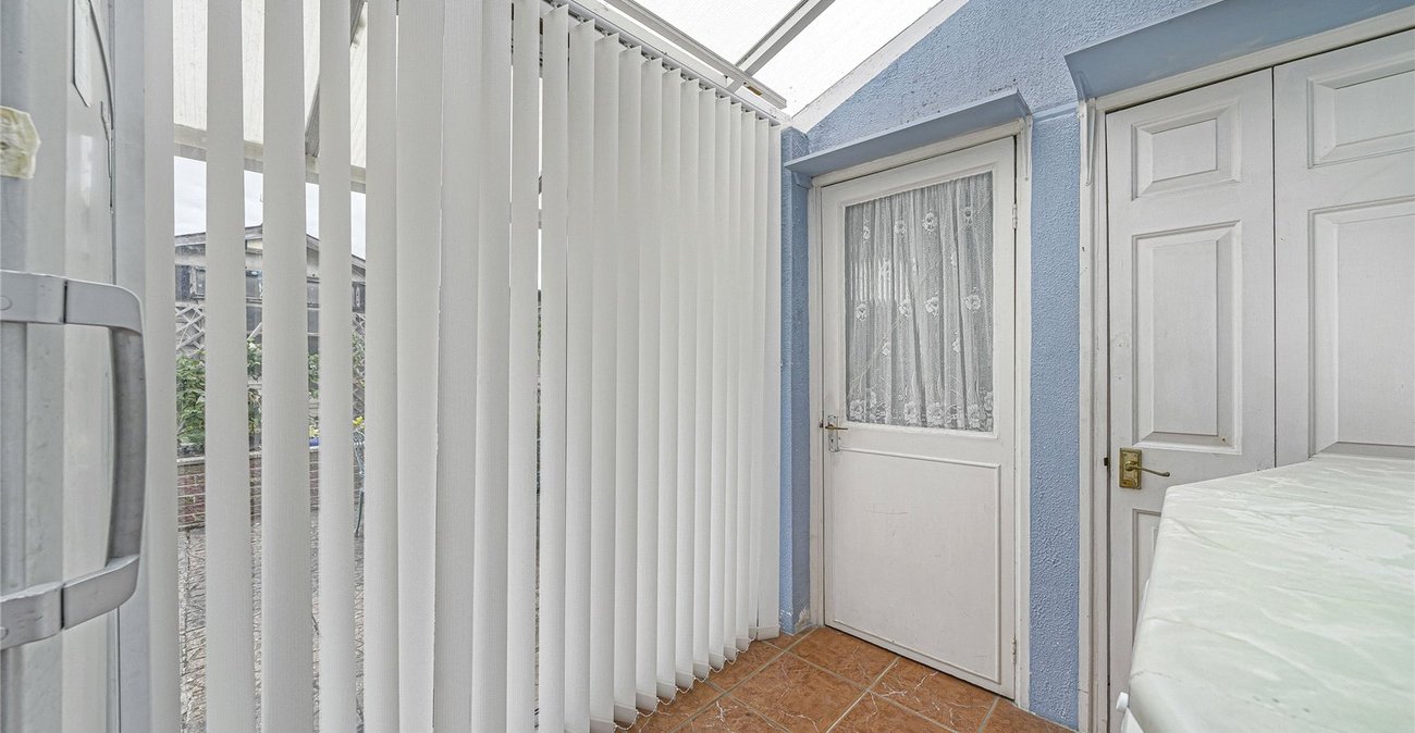 3 bedroom house for sale in Swanscombe | Robinson Jackson