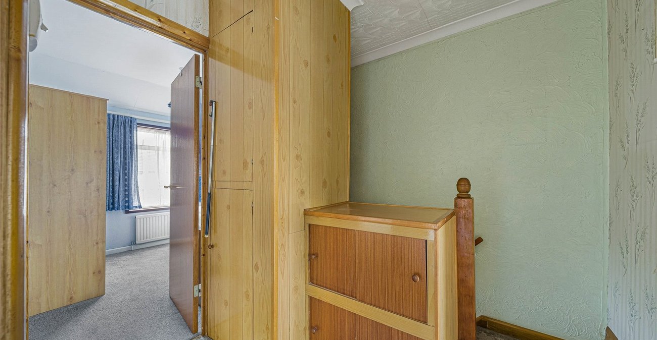 3 bedroom house for sale in Swanscombe | Robinson Jackson