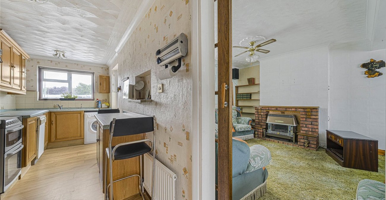 3 bedroom house for sale in Swanscombe | Robinson Jackson