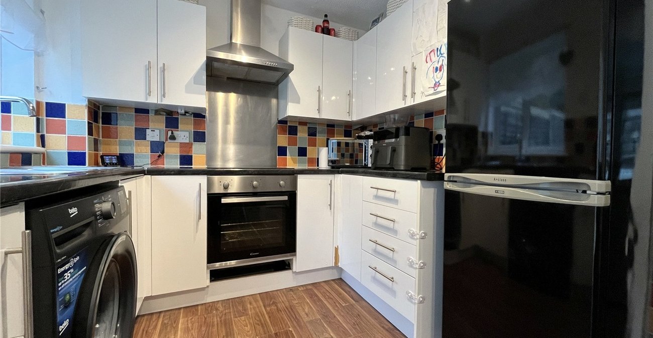 2 bedroom house to rent in Chatham | Robinson Michael & Jackson