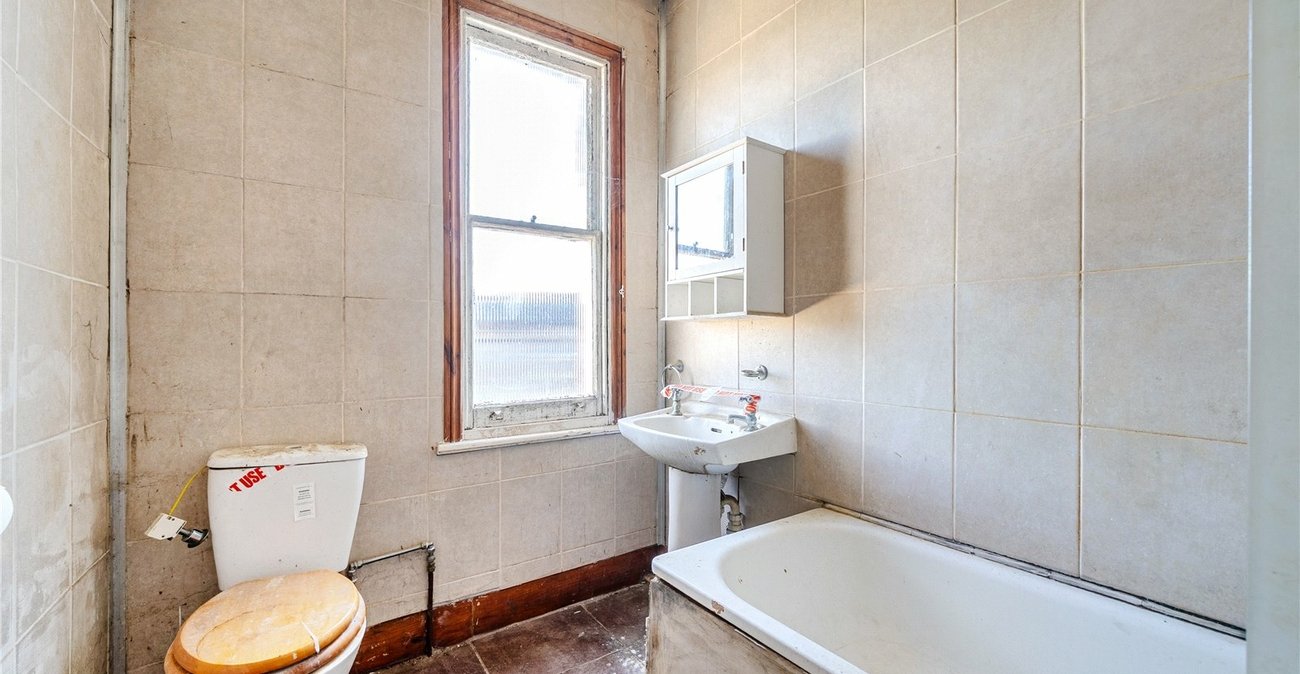 3 bedroom house for sale in Forest Hill | Robinson Jackson