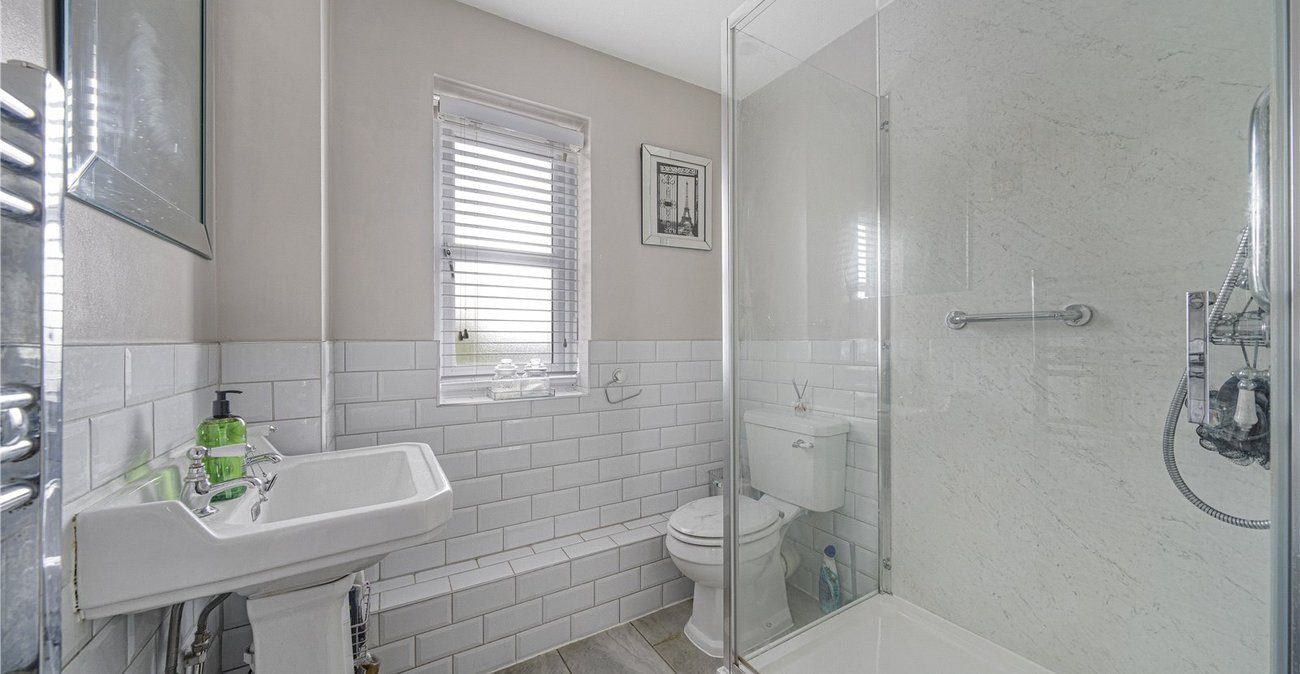 3 bedroom house for sale in West Dartford | Robinson Jackson