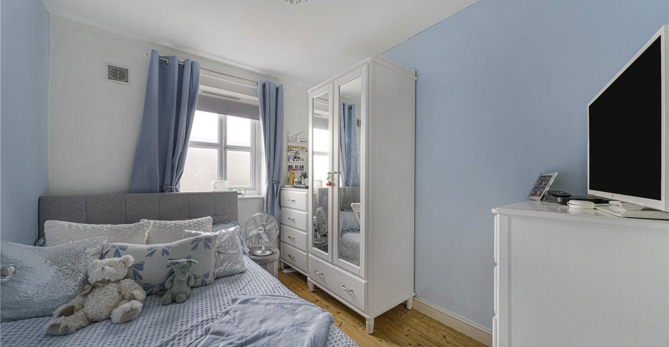 3 bedroom house for sale in West Dartford | Robinson Jackson