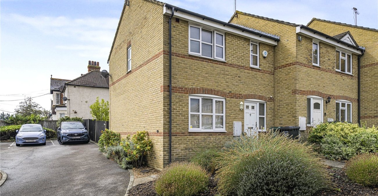 3 bedroom house for sale in West Dartford | Robinson Jackson