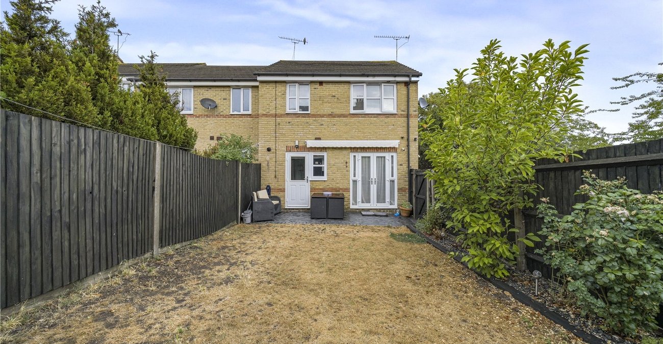 3 bedroom house for sale in West Dartford | Robinson Jackson