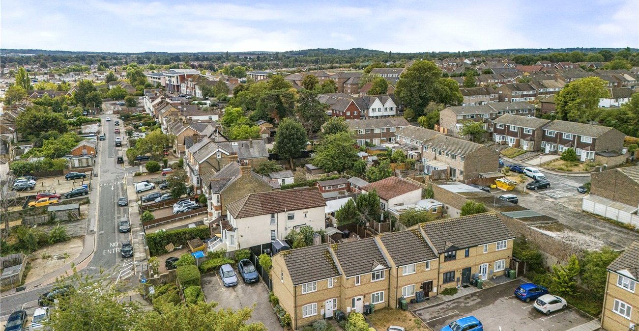 3 bedroom house for sale in West Dartford | Robinson Jackson