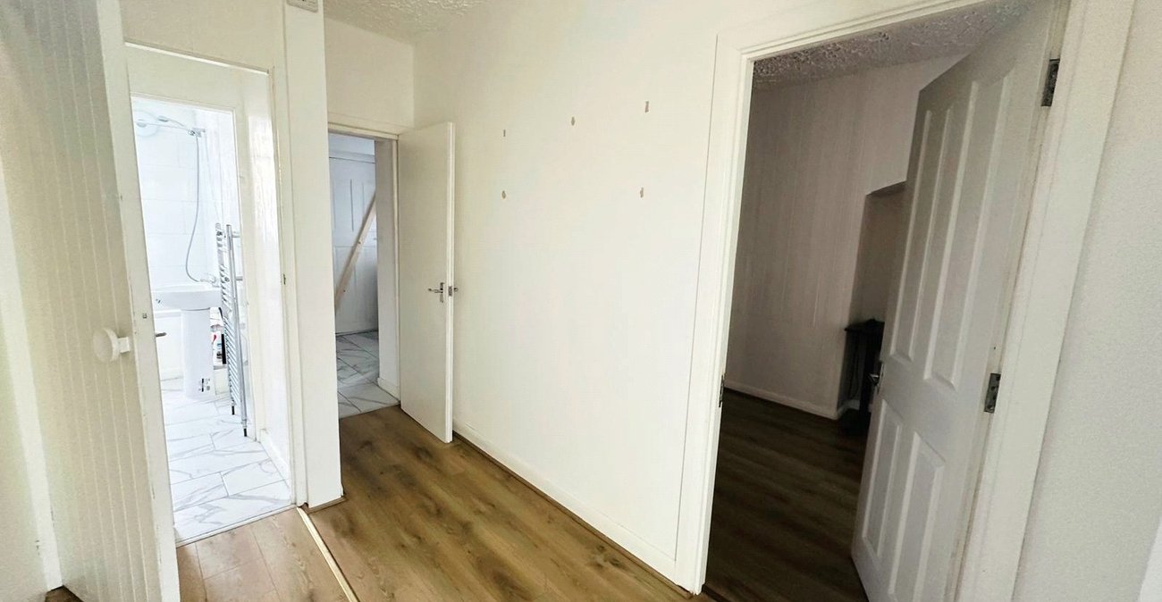 3 bedroom house for sale in Bromley | Robinson Jackson