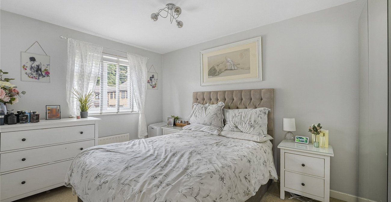 3 bedroom house for sale in Greenhithe | Robinson Jackson
