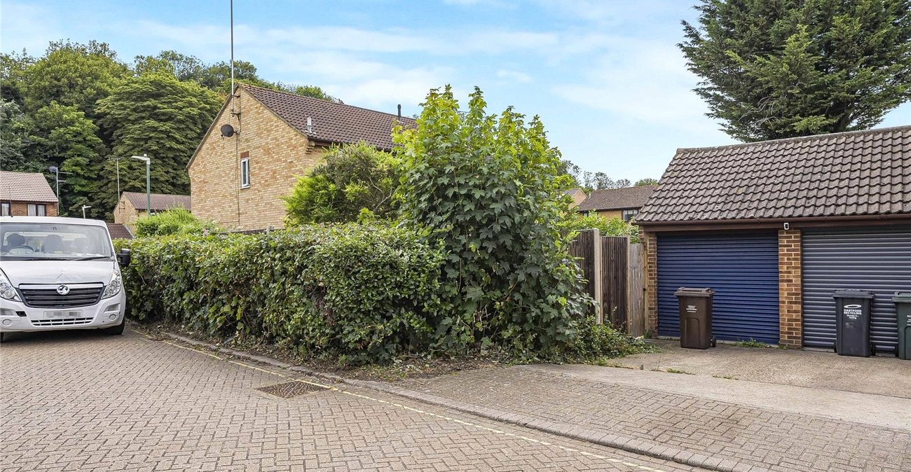 3 bedroom house for sale in Greenhithe | Robinson Jackson